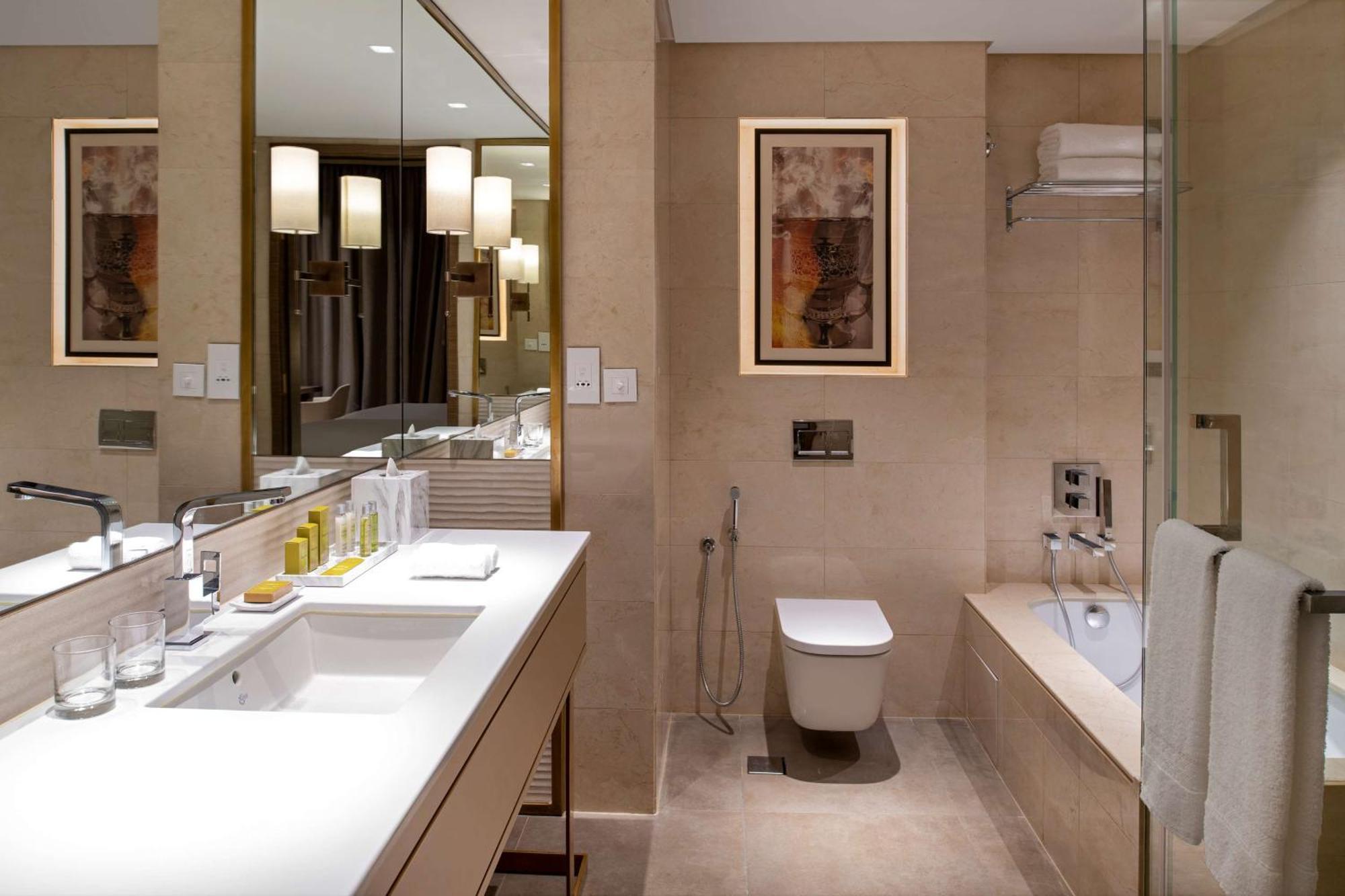 Doubletree Suites By Hilton - Riyadh Financial District Exterior foto