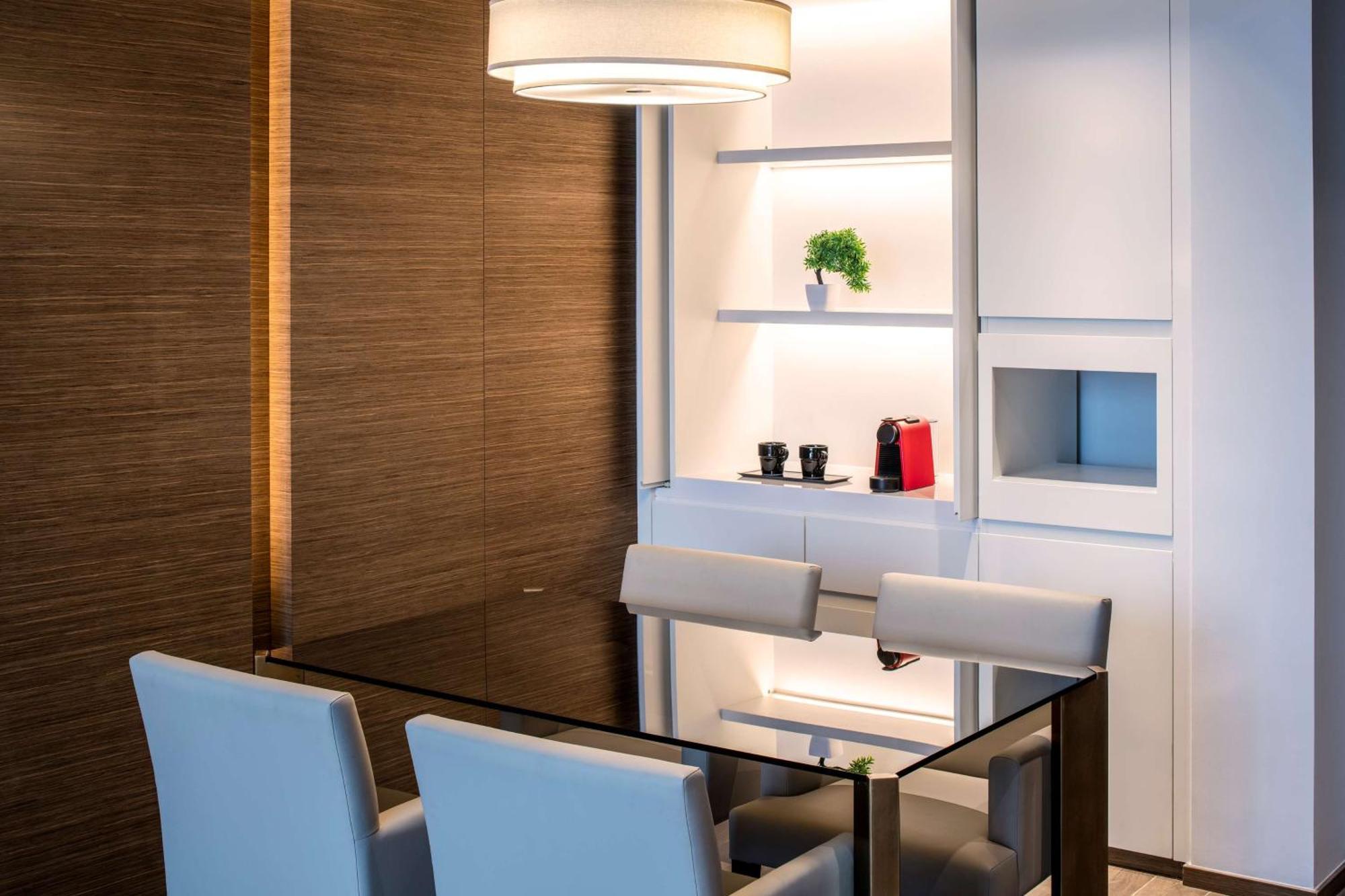 Doubletree Suites By Hilton - Riyadh Financial District Exterior foto